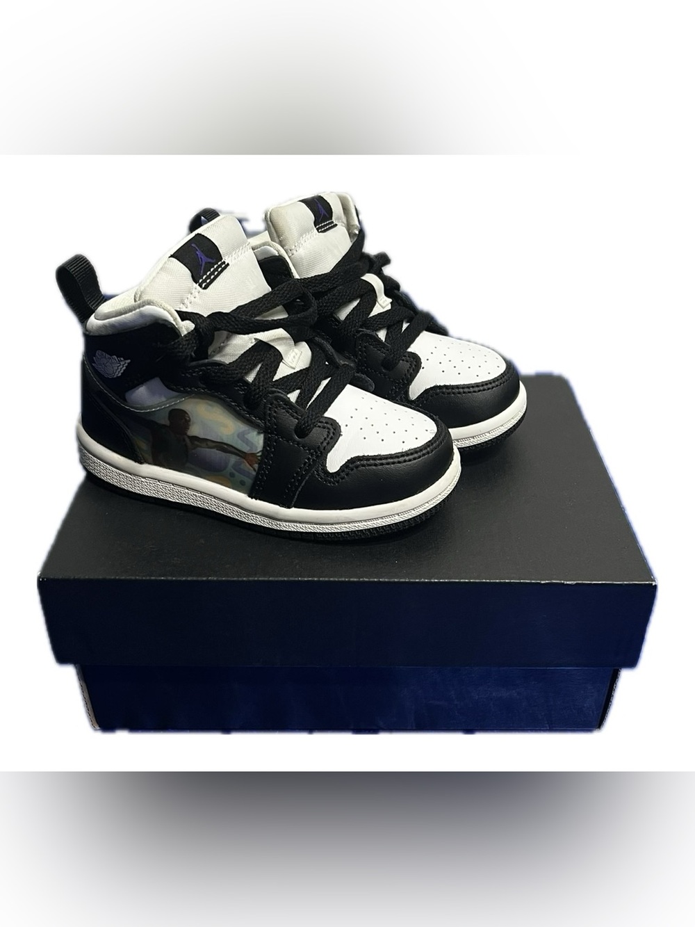 Jordan Kids Black & White Mid -Top Sneakers